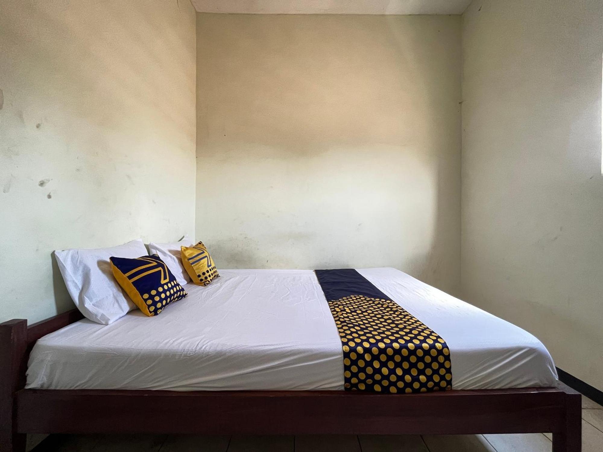 Spot On 93423 Kost Berkah Near Kebun Teh Wonosari Hotel Lawang Exterior foto
